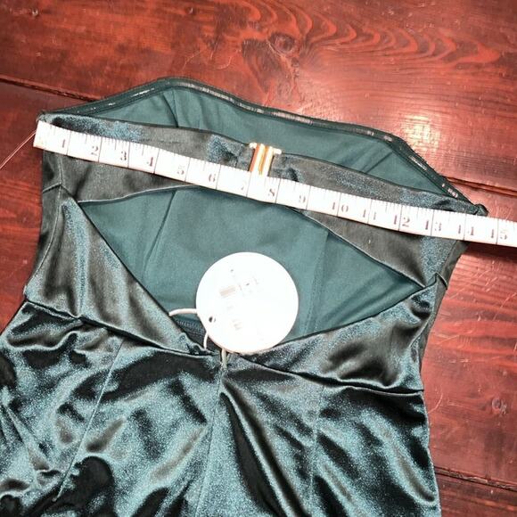 NEW with tags SELFIE LESLIE • SIOBHAN STRAPLESS MINI DRESS FOREST GREEN • - Picture 12 of 16